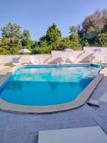 Summer Rose By The Sea *